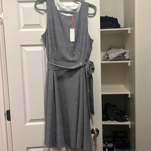 Elle sleeveless houndstooth dress with front tie